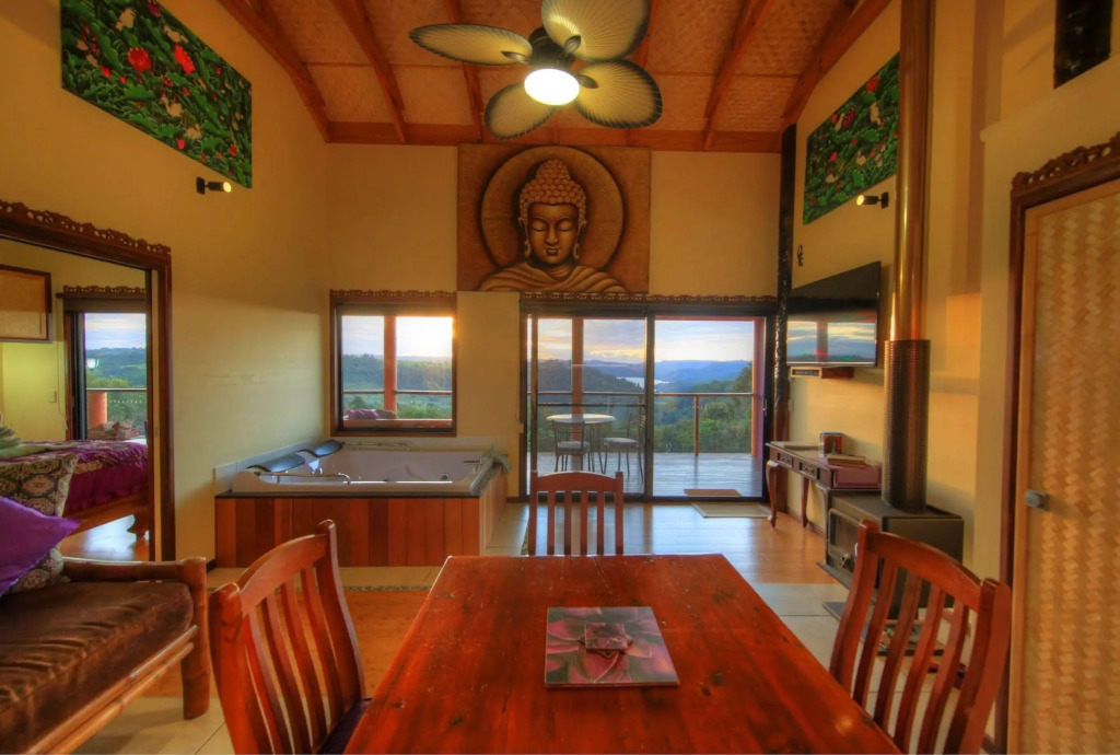 Maleny Tropical Retreat Balinese B&B