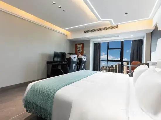 Burton Hotel (Xinyang High-speed Railway East Station)