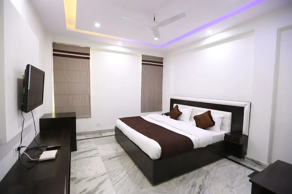 OYO 8840 Hotel Namaskar