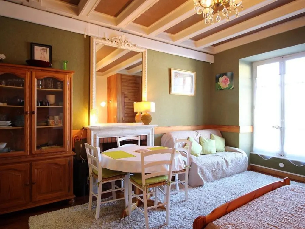 Appartement Mont-Dore, 1 pièce, 2 personnes - FR-1-608-121