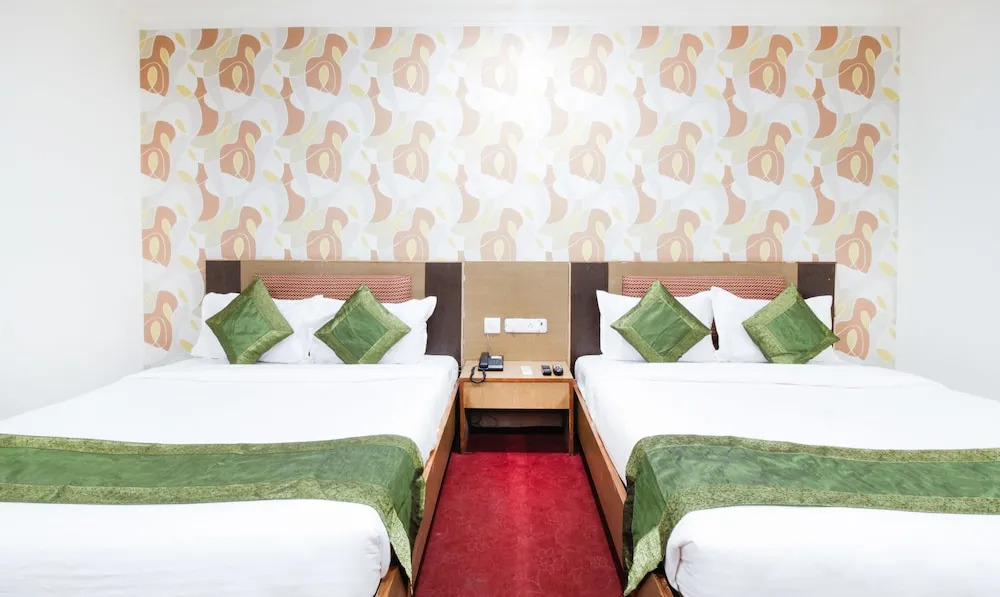 Imax Inn by OYO Rooms