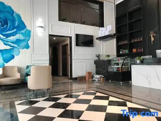 Xana Lite Hotel (Qingdao Taidong Commercial Street Haibohe Subway Station)