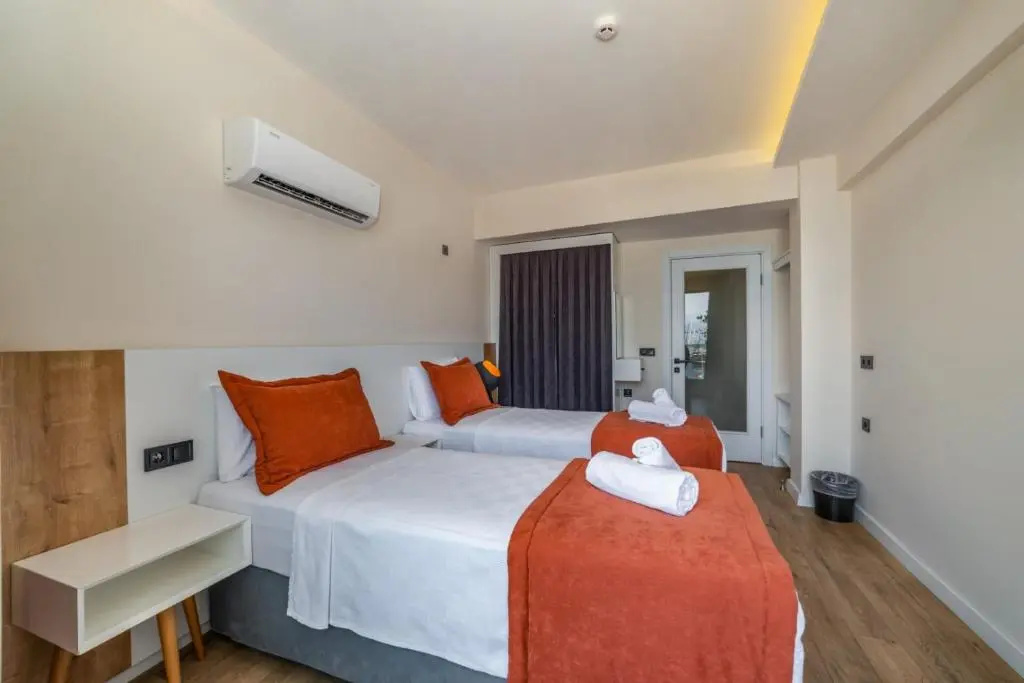 Ece Marina Suites