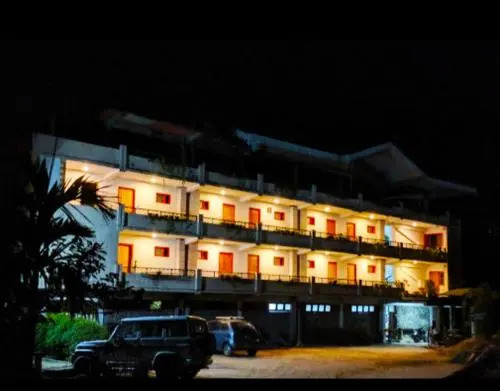 Smile Land Hotel And Resort