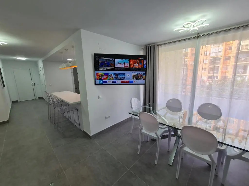 Modern 3 Bedroom Luxury Apartment in Torremolinos