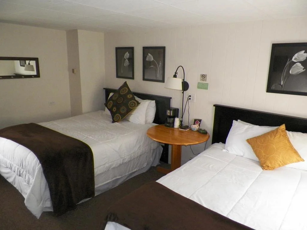 The Whitetail Inn and Suites- Lincoln