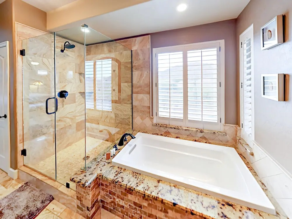 E Sandia Circle - 5 Br Home