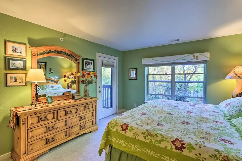 Walkable Dtwn Condo ~ 5 Miles to Beaver Creek Ski!