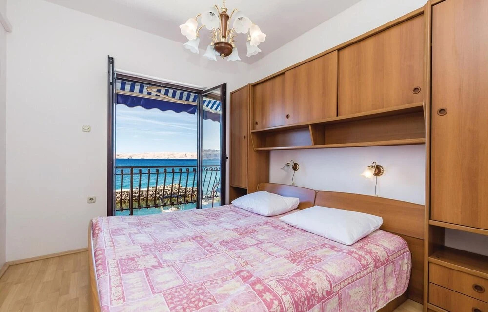 Amazing Home in Ribarica With Wifi and 2 Bedrooms