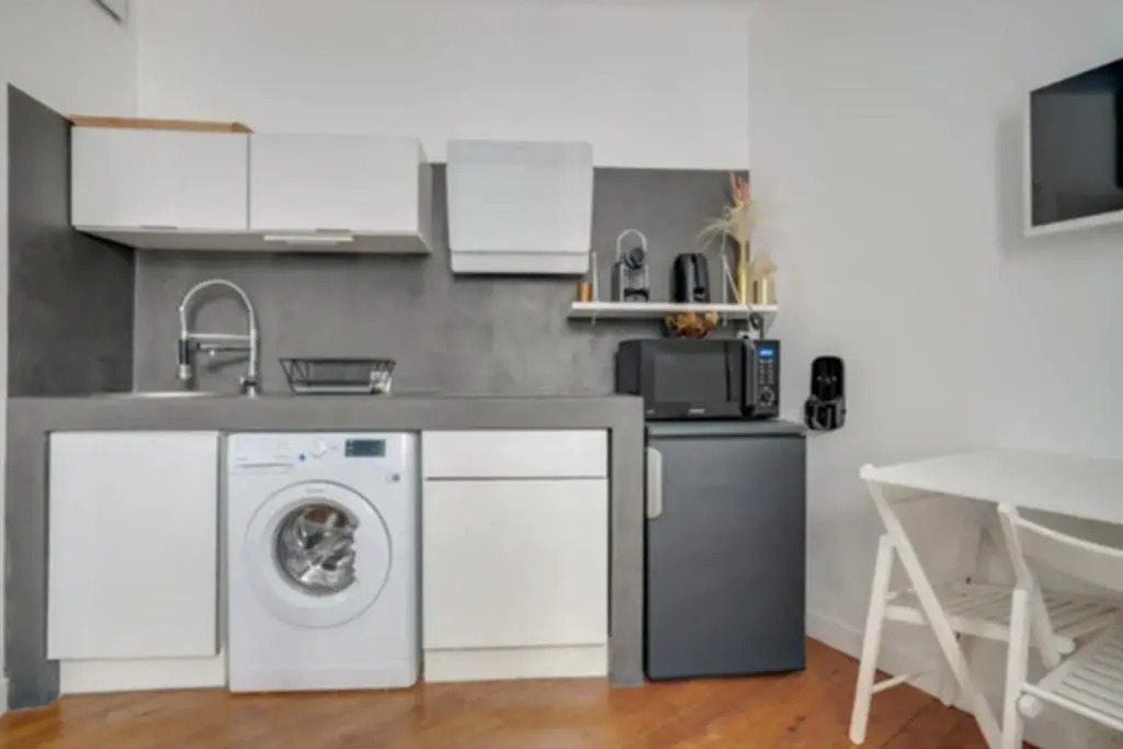 Cosy Studio In The Centre 500m From The Beach