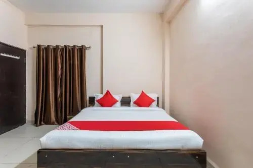 Hotel Pushpwant by OYO Rooms