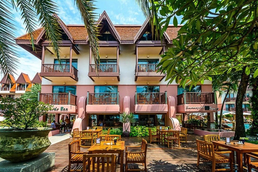 Seaview Patong Hotel
