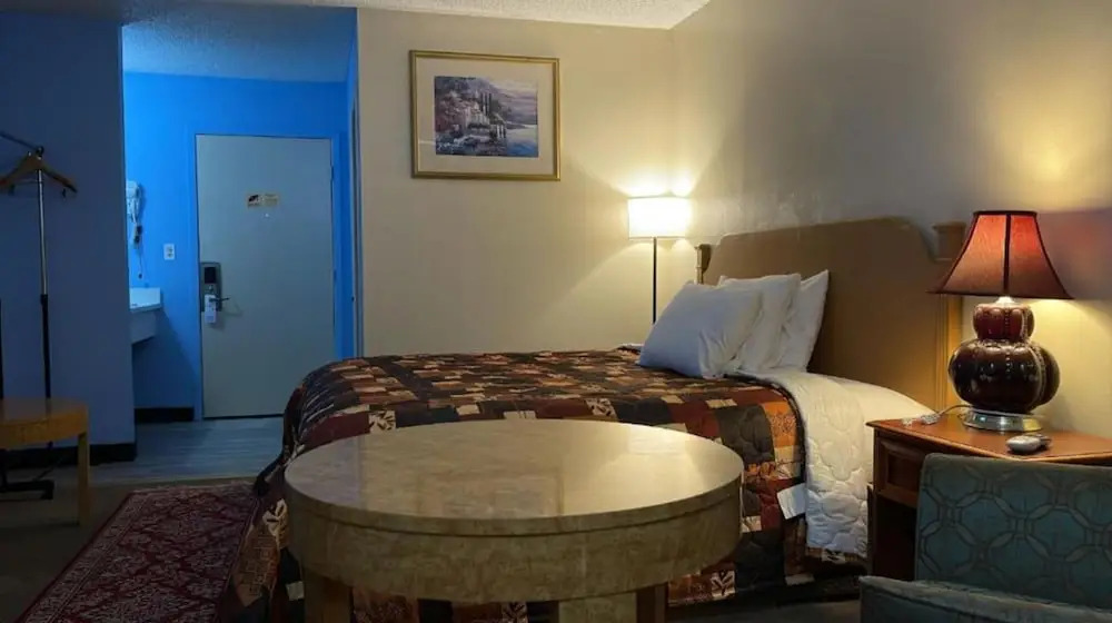 Lake Country Inn