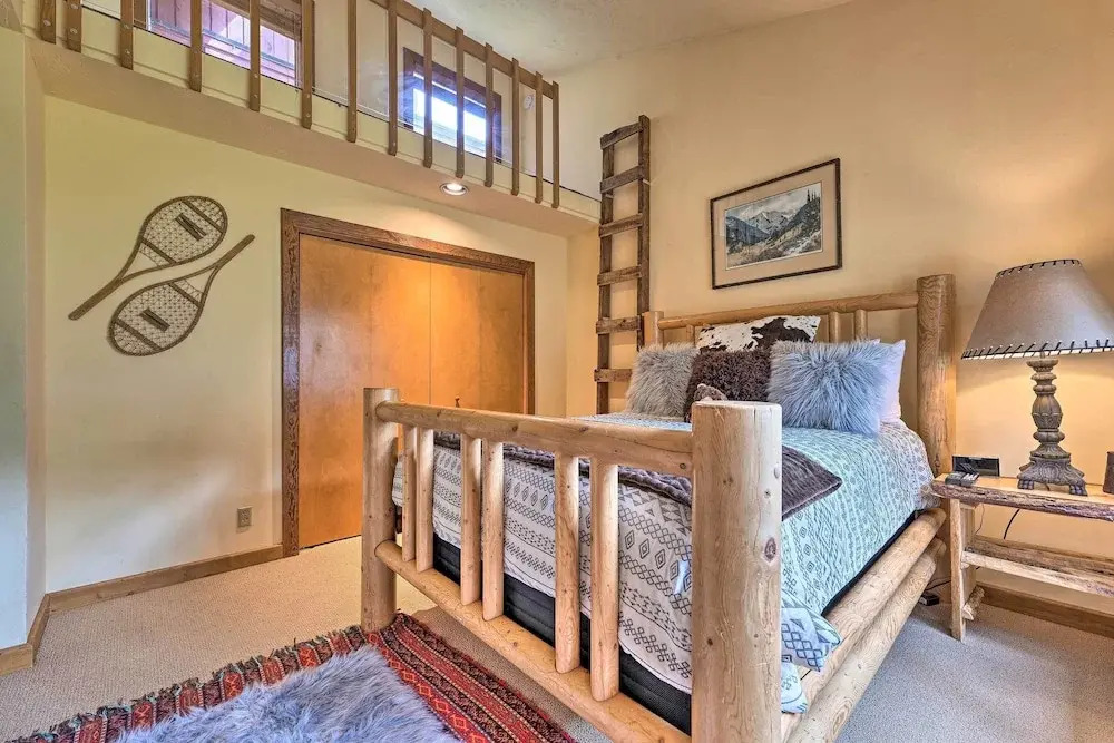 Luxe Sun Valley Retreat w/ Hot Tub, 3 Mi to Resort