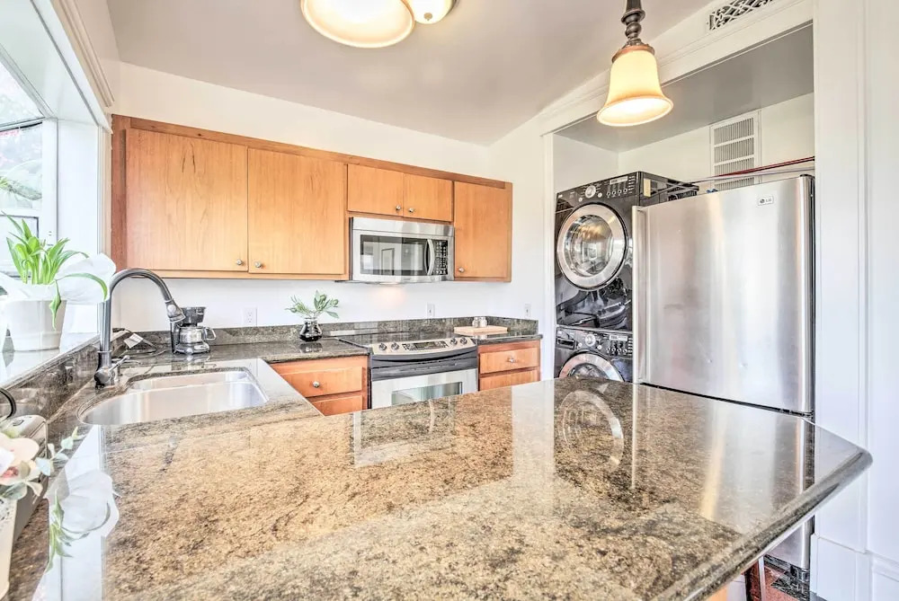 San Diego Home w/ Deck & Yard - 2 Blocks to Bay!