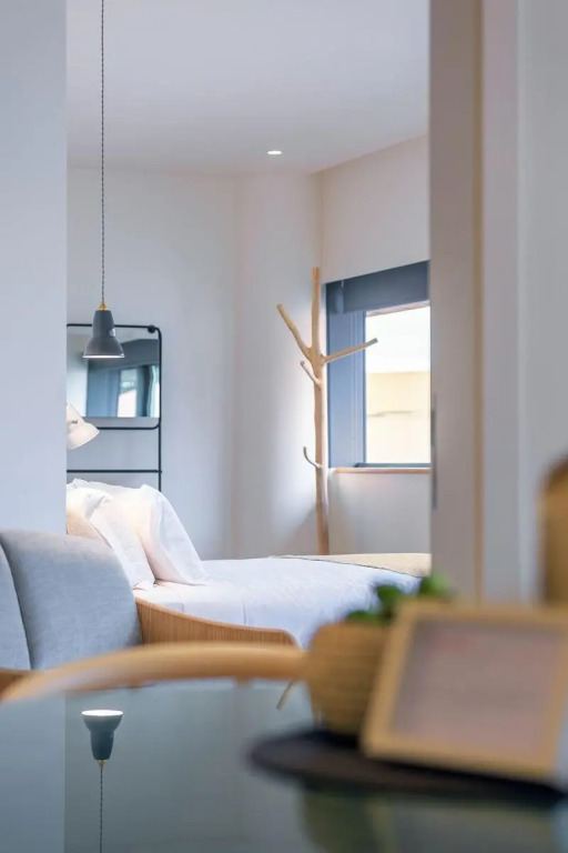 Three House Hotel