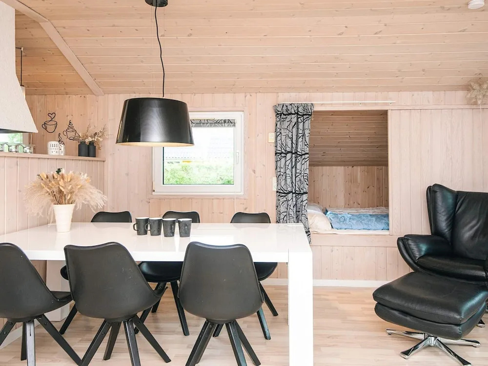 6 person holiday home in Hemmet