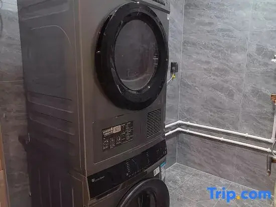 Saino Esports Hotel