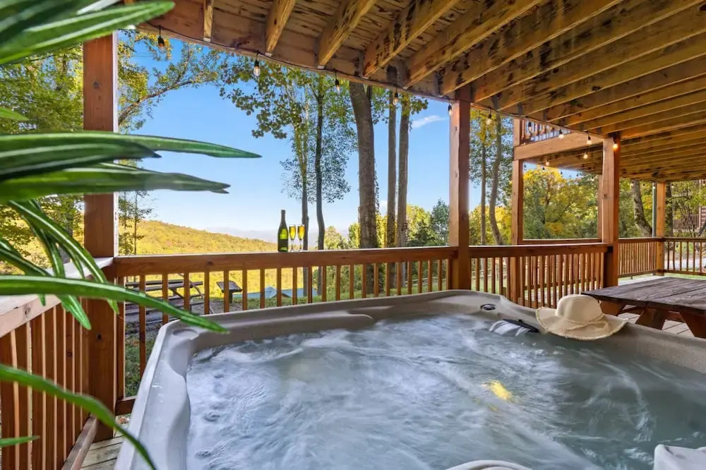 Heavenly Heights by Ghosal Luxury Lodging