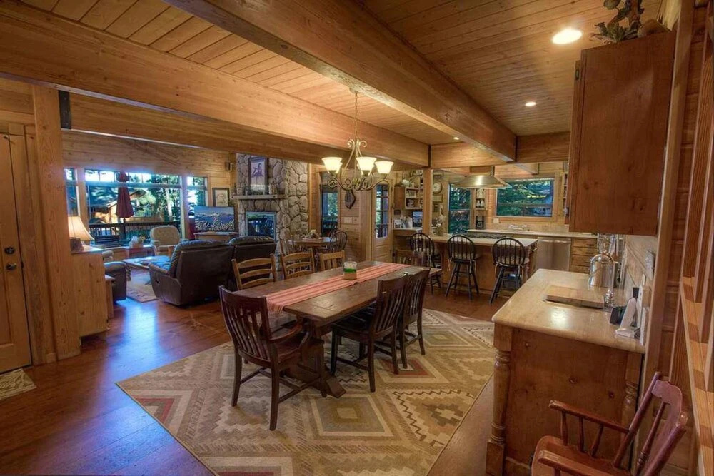 Smokey Joes cabin
