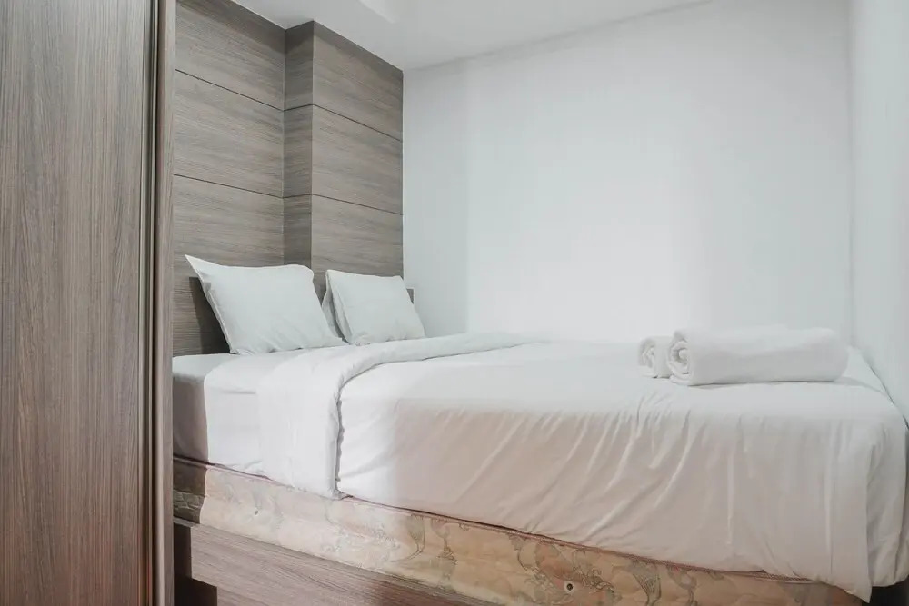 Comfort Living 2Br at Belmont Residence Puri Apartment by Travelio