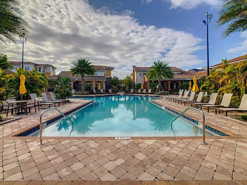 Perfect and Close to Disney!