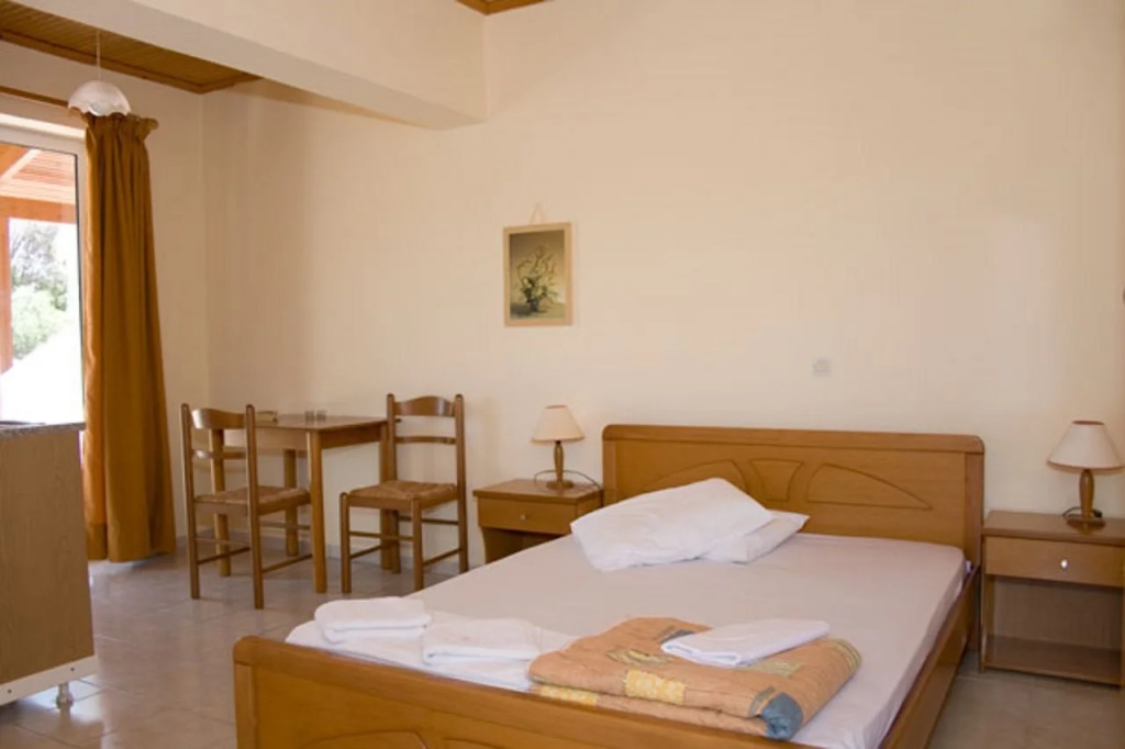 Pythos Studios and Apartments