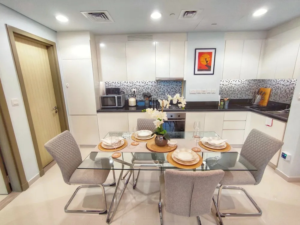 Whitesage - Deluxe Apartment With Unobstructed Sea Views