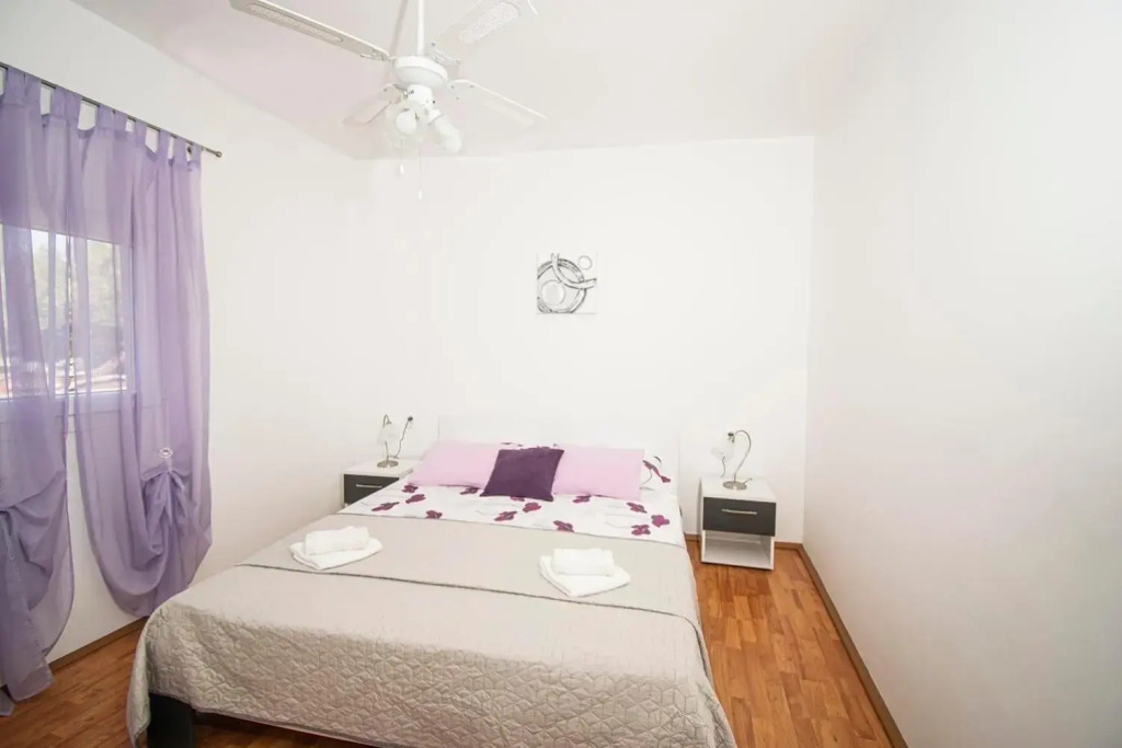 Holiday Home Roza with Whirlpool by Villas Guide