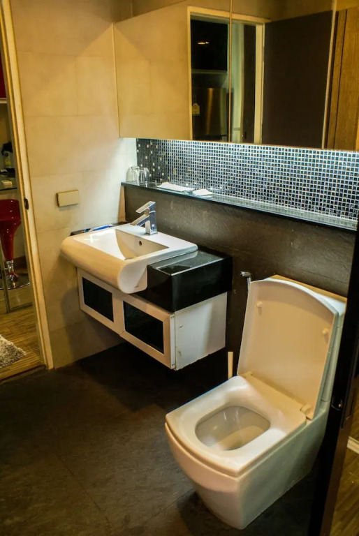 Sixty Six Pattaya Beach Road Apartment