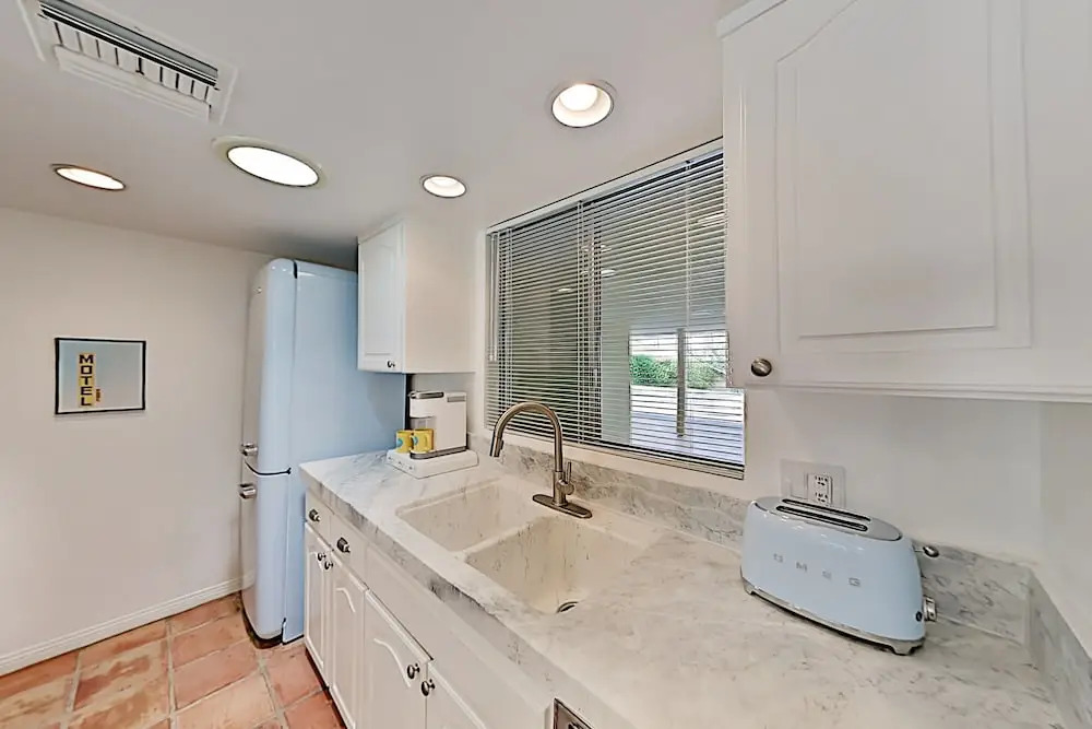 1881ar31 2 Bedroom Condo