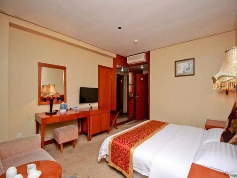 KMC Holiday Hotel