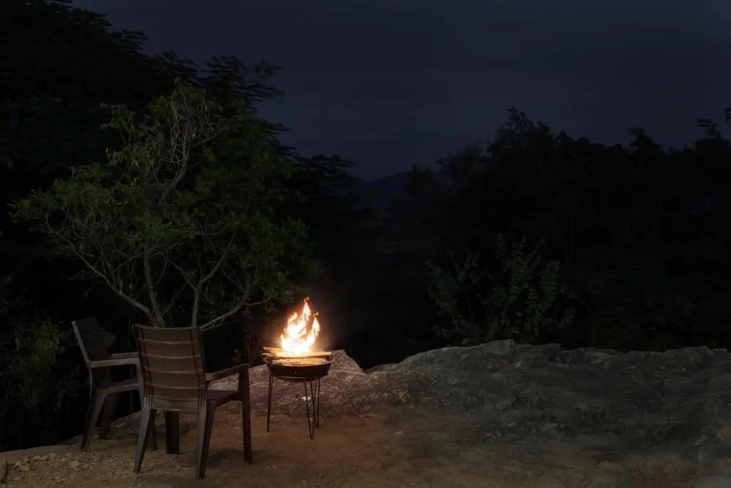 SaffronStays Camelot by the Lake - 3BR villa with glass walls, TT, projector, and gardens, Udaipur