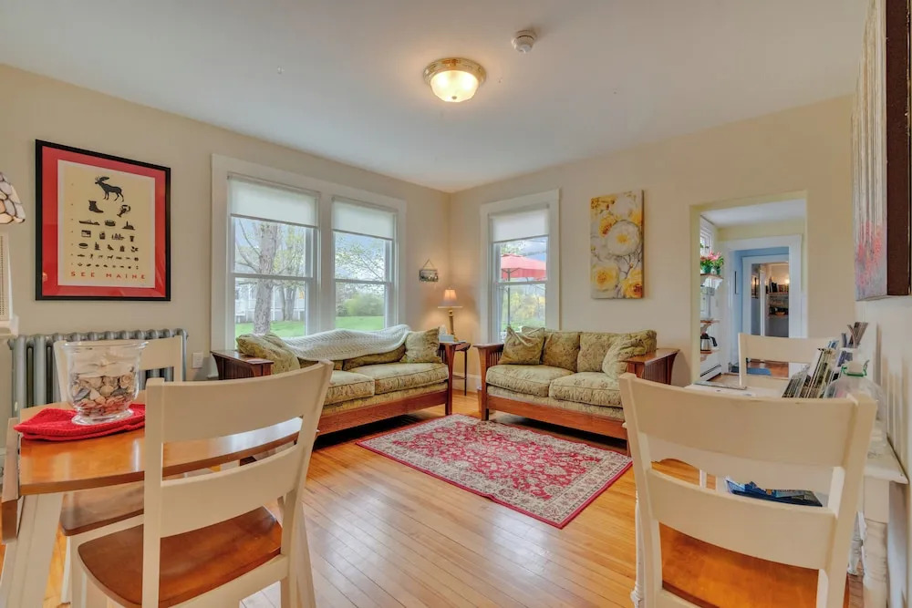 James Place Inn Bed and Breakfast