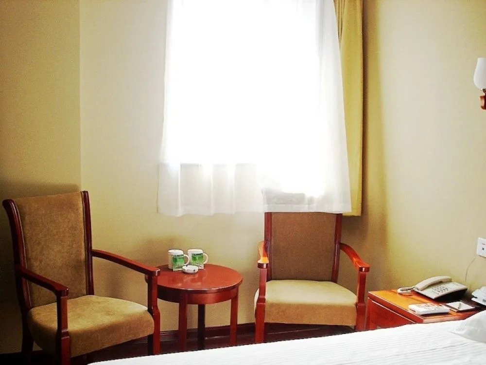 GreenTree Inn Jinan Daming Lake Hotel