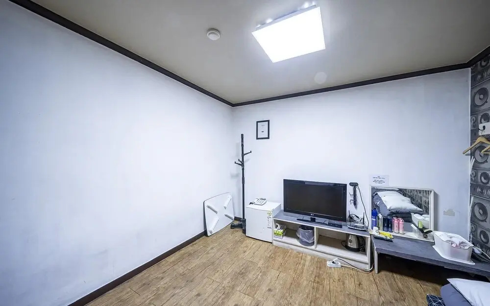 Cheongju Pool House Motel
