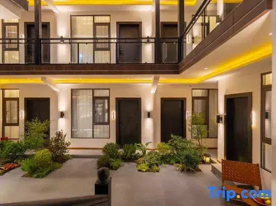 Gufeng · Maple Vacation Boutique Stay (Lijiang Gucheng South Gate)