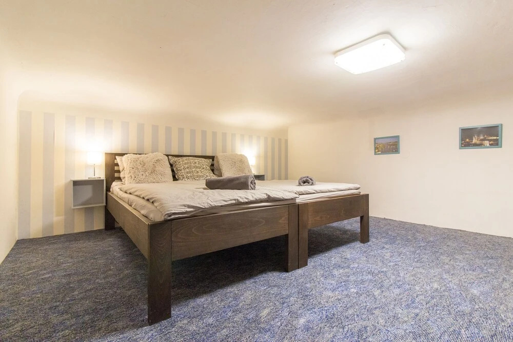 Cosy Apartment for 4 next to the Main Train Station by easyBNB