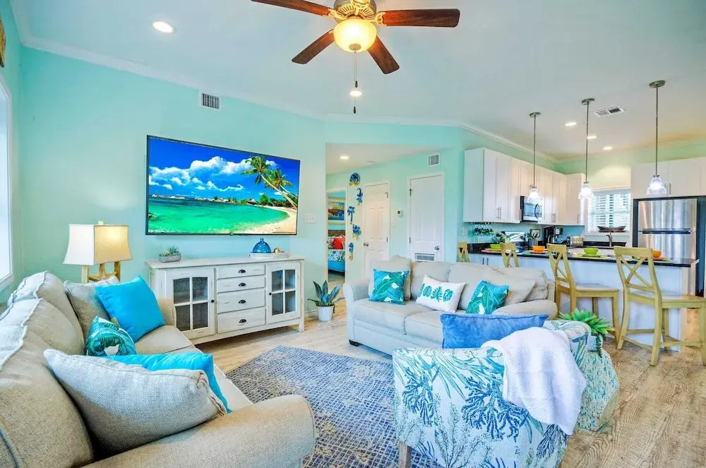 Beach Boardwalk 2 Pools, Tennis & Pickleball Shorely Blessed by Avantstay