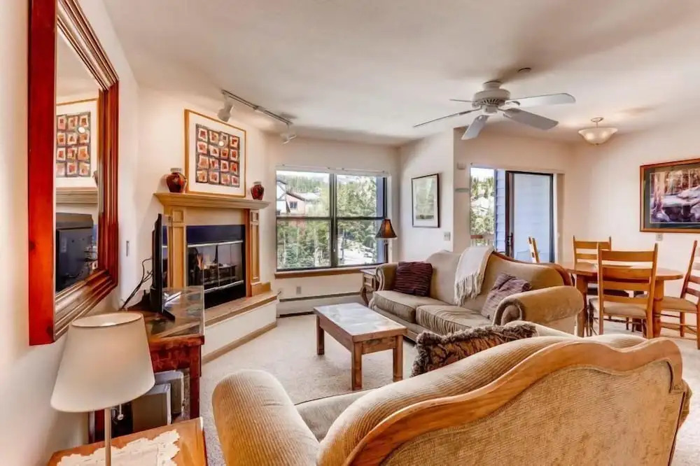 2 Bedroom Ski in Condo Only One Block From Historic Downtown, Shopping, Restaurants and Entertainment