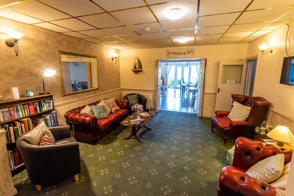 Aarondale Guest House