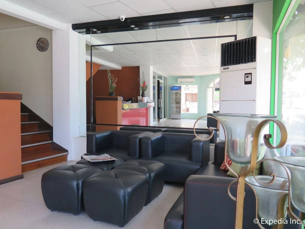 The Humbertos Hotel