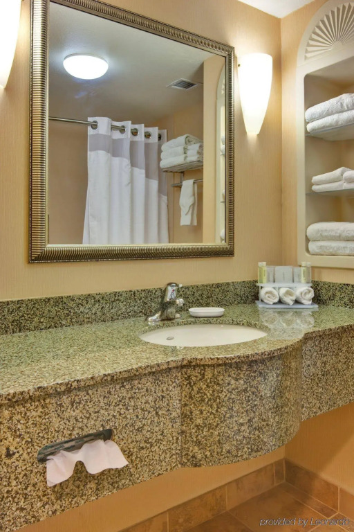 Holiday Inn Express Porterville by IHG