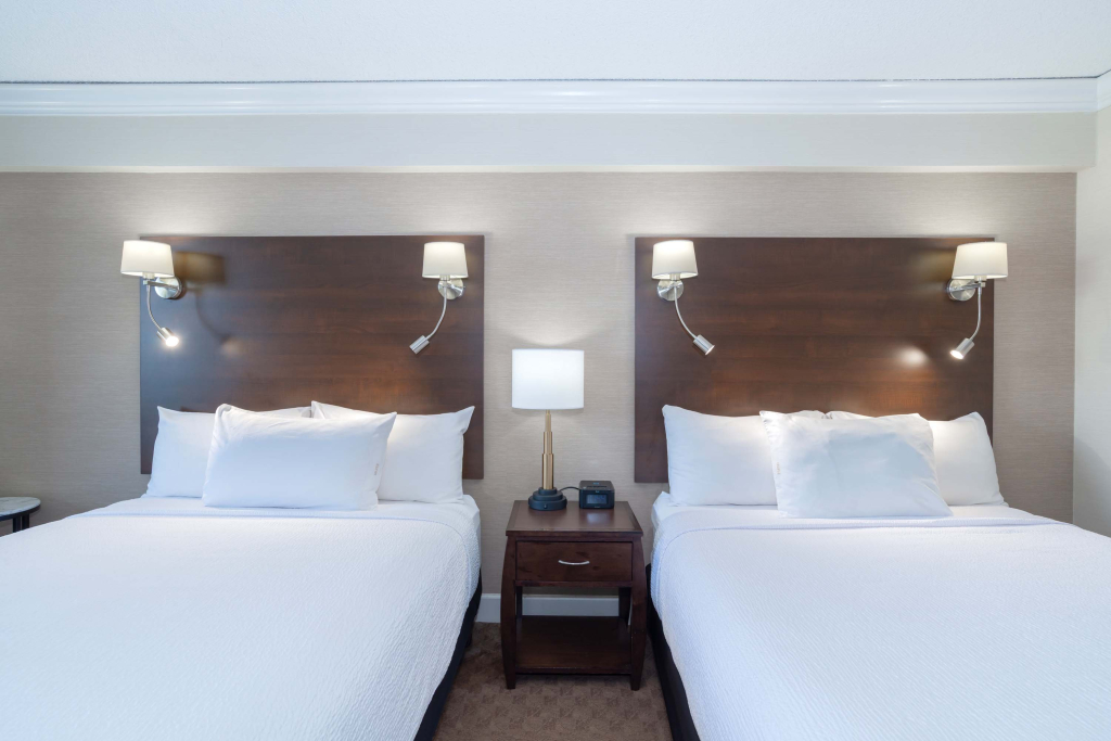 Sandman Signature Vancouver Airport Hotel & Resort