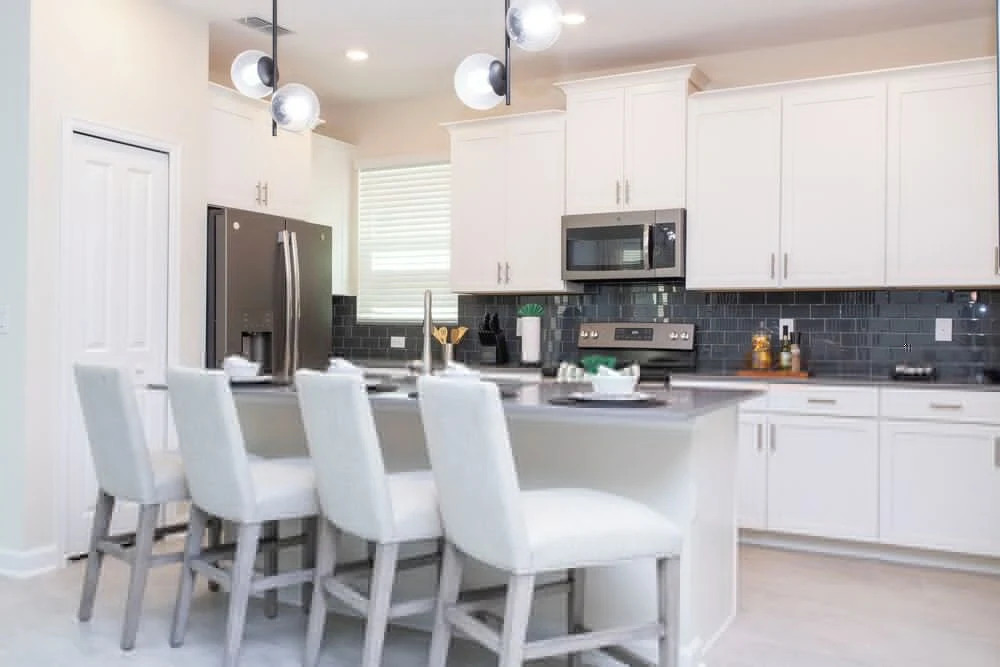 Gorgeous Family Friendly 5 Bd w/ Pool Close to Disney @ Storey Lake 2767