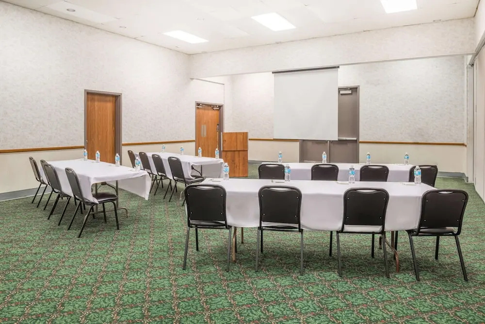 Days Inn Kirksville