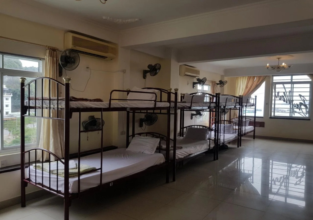 Bay View Hotel