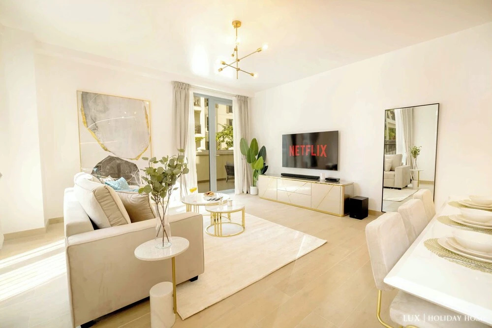 LUX  The La Mer by The Sea Suite 4
