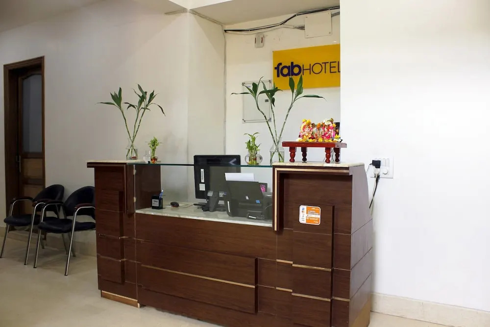 Fabhotel Hill View Suites