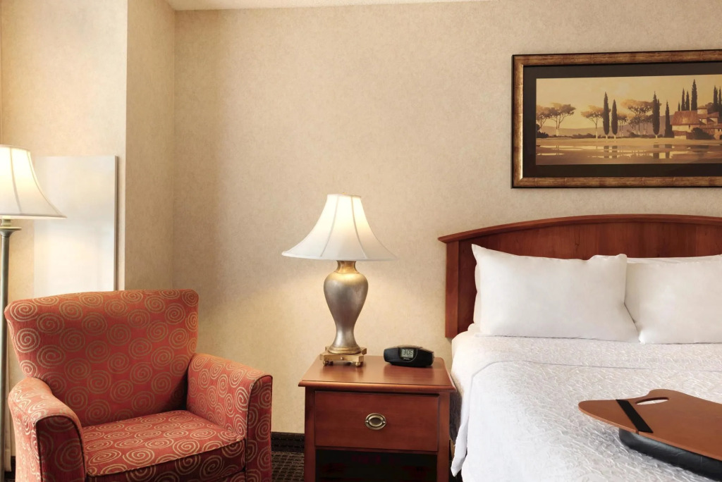 Hampton Inn & Suites Country Club Plaza